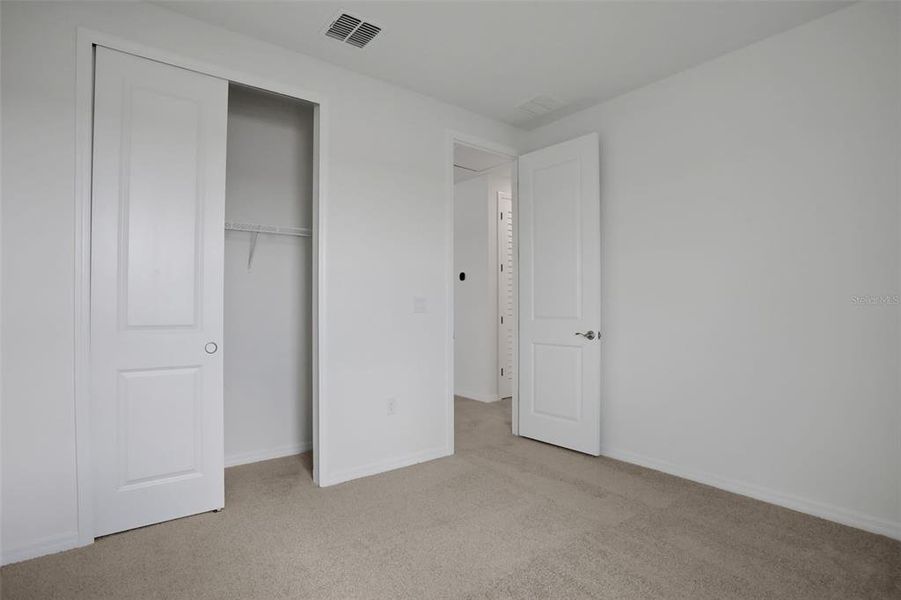 Spacious, unfurnished interior of a new home in Turnleaf, Punta Gorda (Image 15).