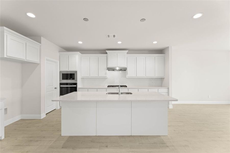 1111 Worthington-Kitchen-1