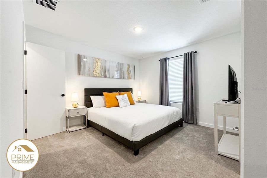 Furnished interior view inside a new home in , Kissimmee (Image 24).