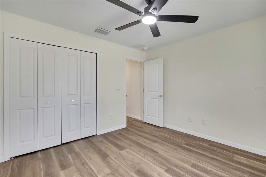 Spacious, unfurnished interior of a new home in , Crystal River (Image 35).