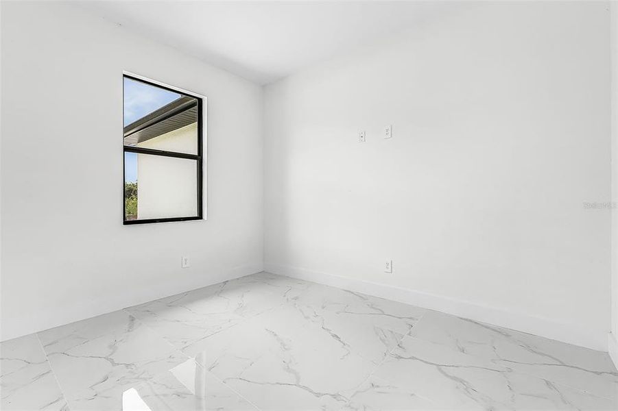Spacious, unfurnished interior of a new home in , Lehigh Acres (Image 17).