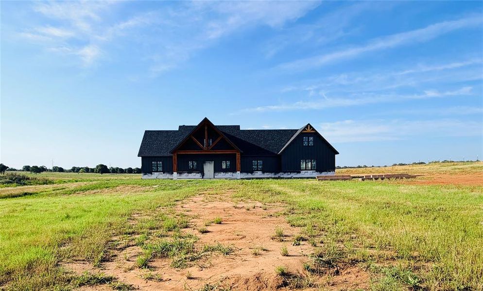 Image 33 of a home in .