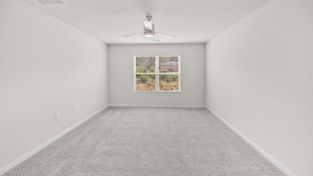 Spacious, unfurnished interior of a new home in Bellemeade Landing, Augusta (Image 17).