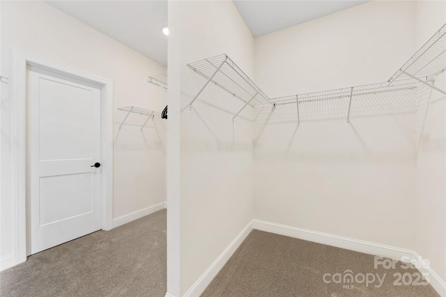 Image 23 of a home in . Image 23 of a home in .