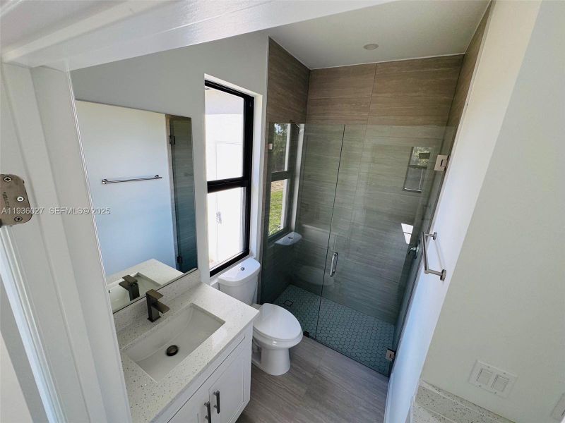 Furnished interior view inside a new home in , Cape Coral (Image 9).