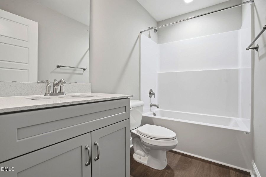 23-web-or-mls-248 Rae St-79