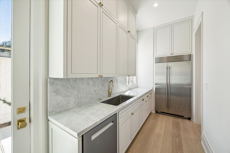Furnished interior view inside a new home in , Houston (Image 15).