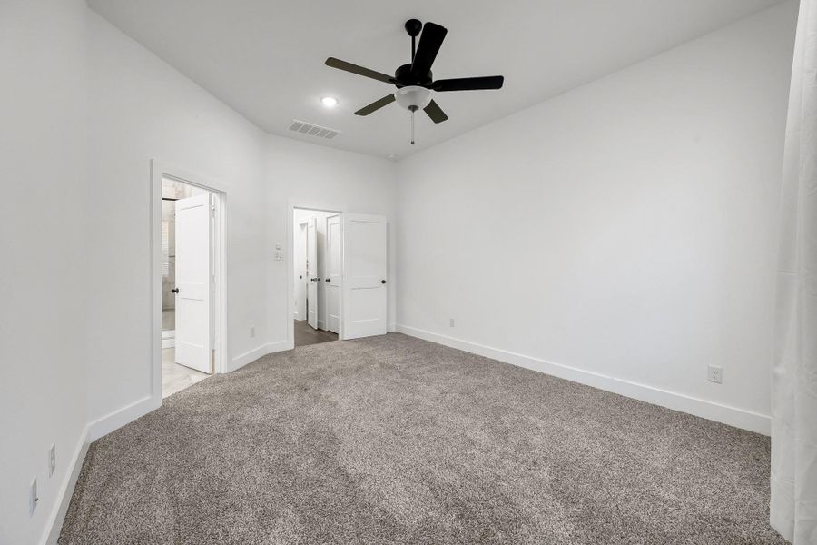 Spacious, unfurnished interior of a new home in The Woodland Hills 50', Willis (Image 19). Spacious, unfurnished interior of a new home in The Woodland Hills 50', Willis (Image 19).