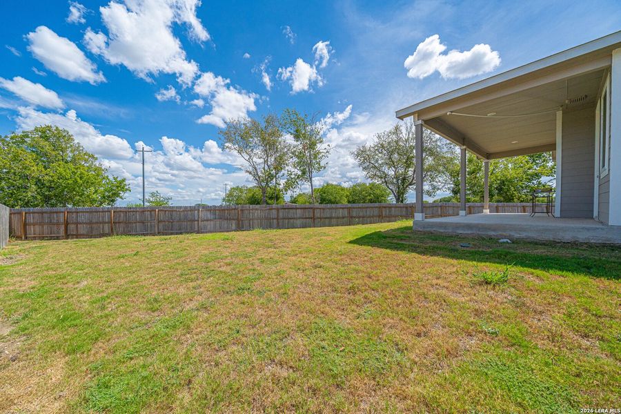 Exterior details and patio area of a home in Hannah Heights, Seguin (Image 21).
