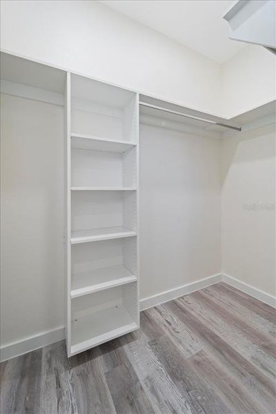 Spacious, unfurnished interior of a new home in , Port Charlotte (Image 5).