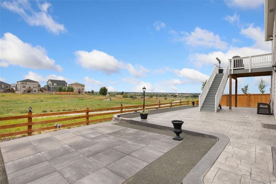 Image 26 of a home in Lakeside Canyon.