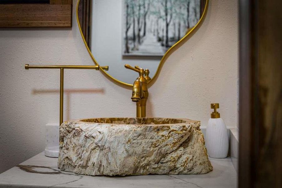 Close-up of interior finishes inside a home in , McCaysville (Image 71).