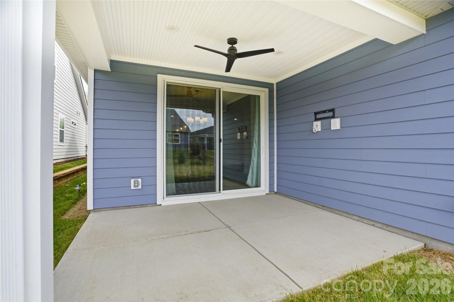 Outdoor covered patio - perfect for those Carolina mornings. Outdoor covered patio - perfect for those Carolina mornings.