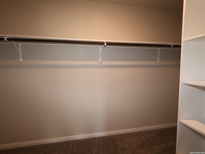 Spacious, unfurnished interior of a new home in Chaparral Ranch, Floresville (Image 17).