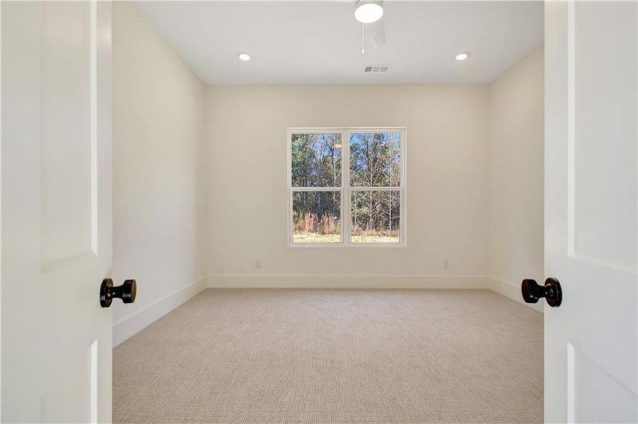 Spacious, unfurnished interior of a new home in , Luthersville (Image 41).