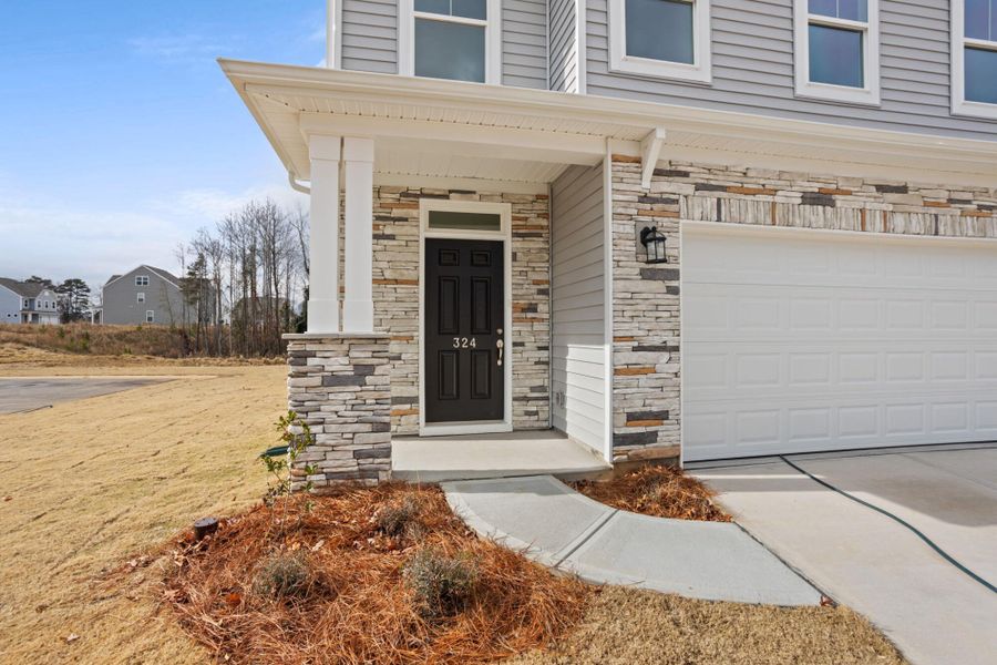 Exterior details and patio area of a home in Bellevue, Greenville (Image 3).