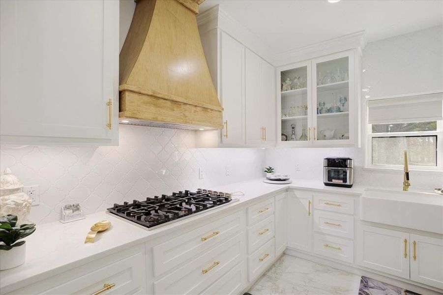 Furnished interior view inside a new home in , Pittsburg (Image 14).