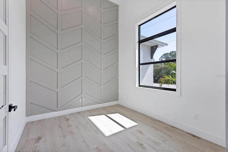 Spacious, unfurnished interior of a new home in , Port Charlotte (Image 37).
