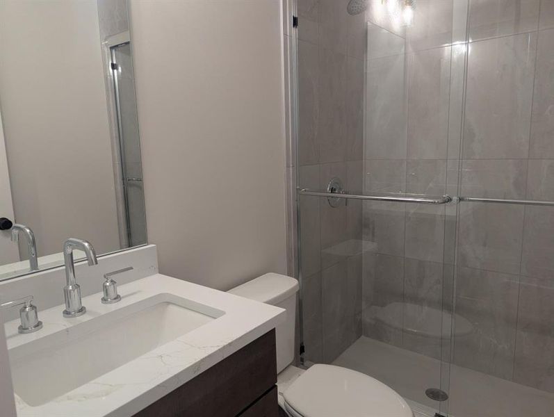 Furnished interior view inside a new home in Arden on Lanier, Cumming (Image 6).
