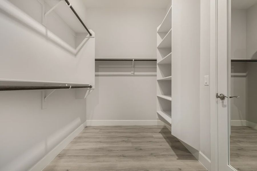 Spacious, unfurnished interior of a new home in Bellero Estates, Queen Creek (Image 28). Spacious, unfurnished interior of a new home in Bellero Estates, Queen Creek (Image 28).