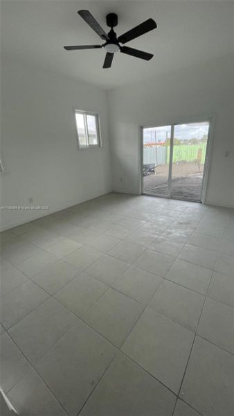 Spacious, unfurnished interior of a new home in , Homestead (Image 8).