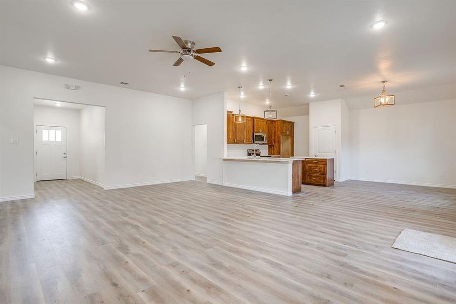 Spacious, unfurnished interior of a new home in , Covington (Image 24).