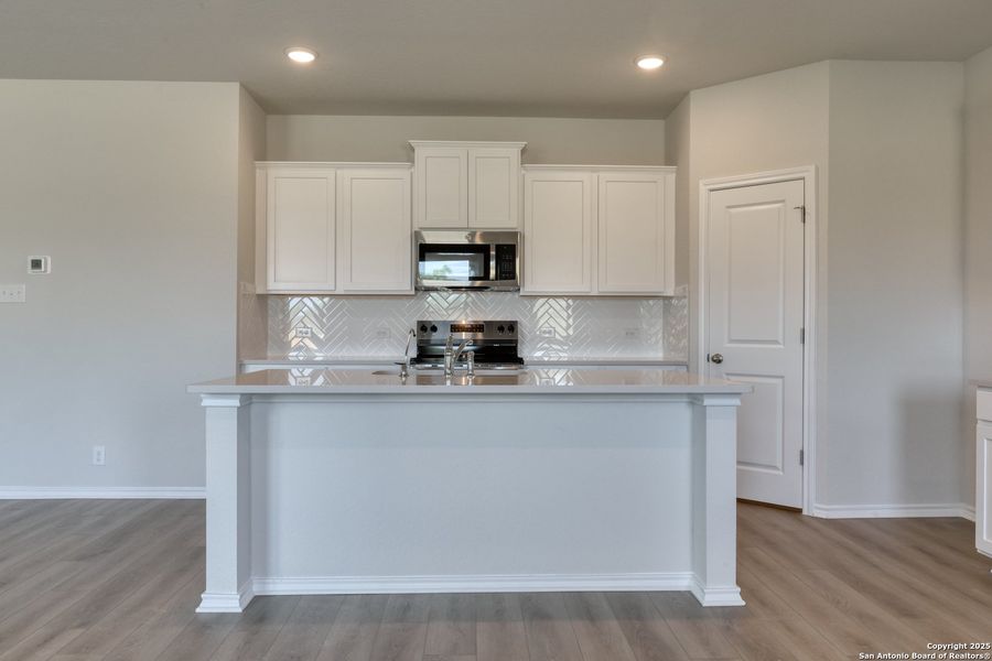 Furnished interior view inside a new home in Meadows at Hennersby Hollow 40's, San Antonio (Image 9). Furnished interior view inside a new home in Meadows at Hennersby Hollow 40's, San Antonio (Image 9).