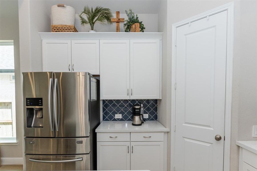 Furnished interior view inside a new home in , Tomball (Image 6).