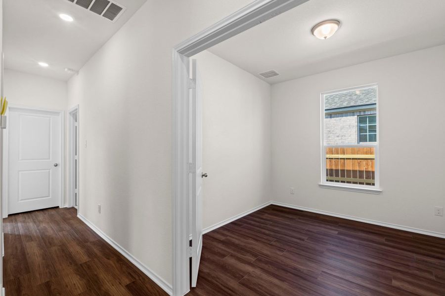 Spacious, unfurnished interior of a new home in Salerno - Heritage Collection, Round Rock (Image 18).