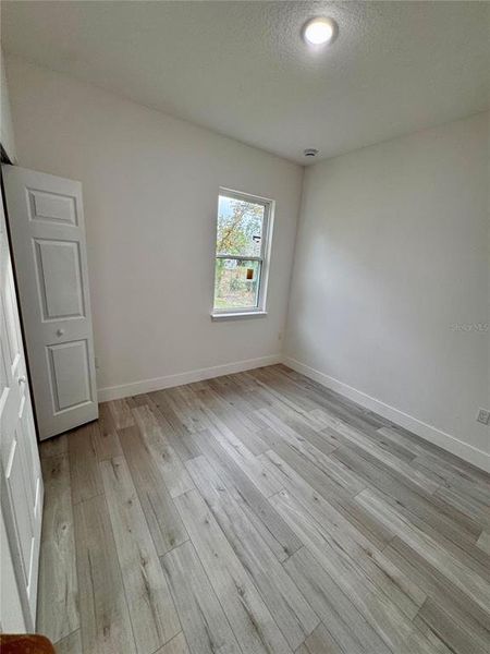 Spacious, unfurnished interior of a new home in , Dunnellon (Image 38).