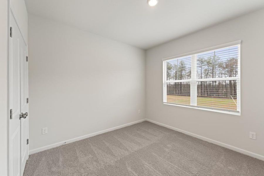 Spacious, unfurnished interior of a new home in Oakhurst Manor, McDonough (Image 22).