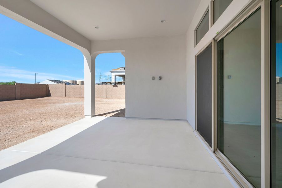 Exterior details and patio area of a home in Canyon Views – 70’ Sunrise Series, Litchfield Park (Image 4).