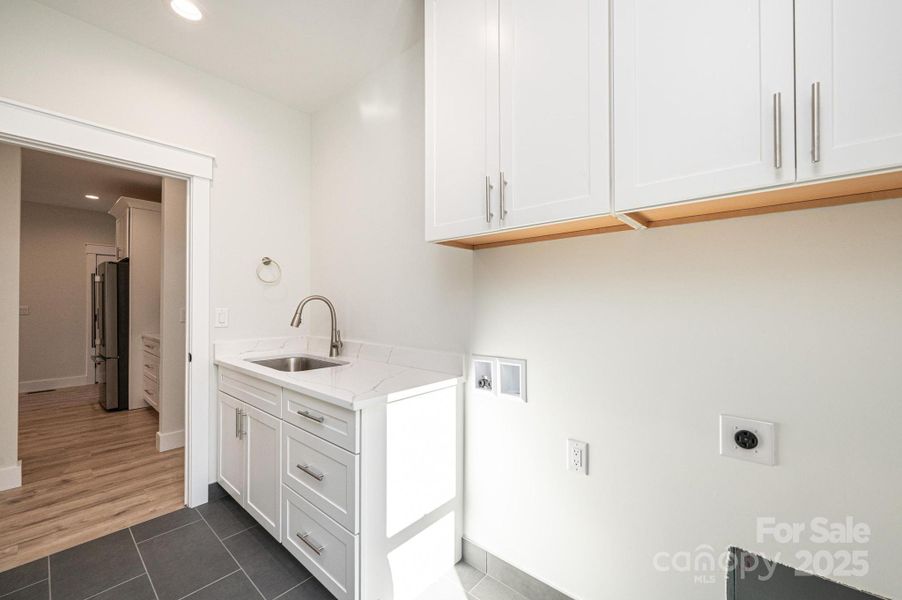 Main Level Laundry Main Level Laundry