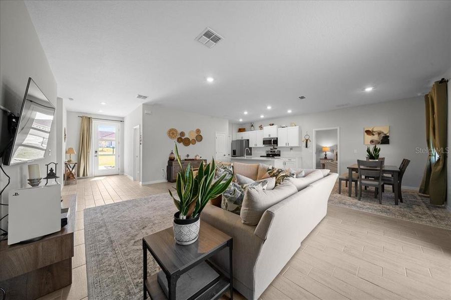 Furnished interior view inside a new home in Ocala, Ocala (Image 48).