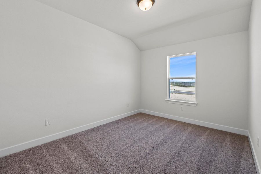 Spacious, unfurnished interior of a new home in Lariat, Liberty Hill (Image 44).