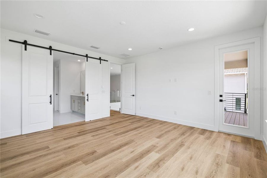 Spacious, unfurnished interior of a new home in , Montverde (Image 64).