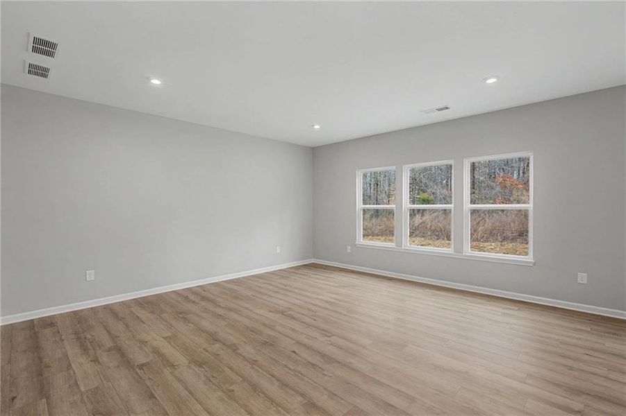 Spacious, unfurnished interior of a new home in Crossvine Estates, Braselton (Image 34).