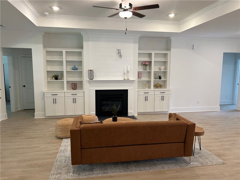Furnished interior view inside a new home in Cross Creek Golf Club, Seneca (Image 7).