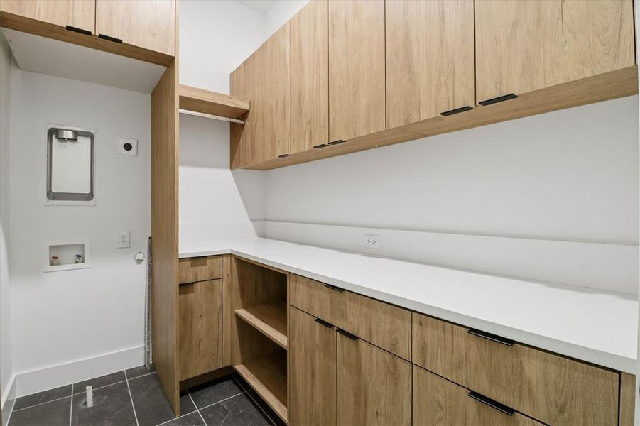 Furnished interior view inside a new home in , Dallas (Image 26).