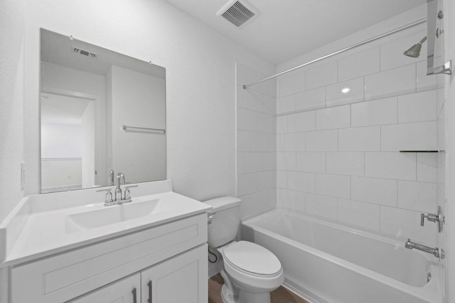 Furnished interior view inside a new home in Stokesbury, Waller (Image 7).