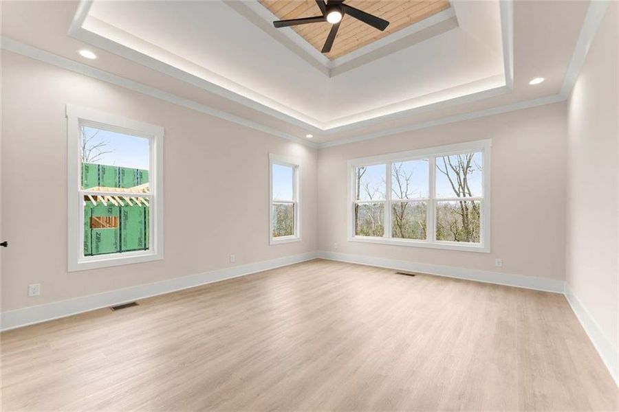 Spacious, unfurnished interior of a new home in , Gainesville (Image 77).