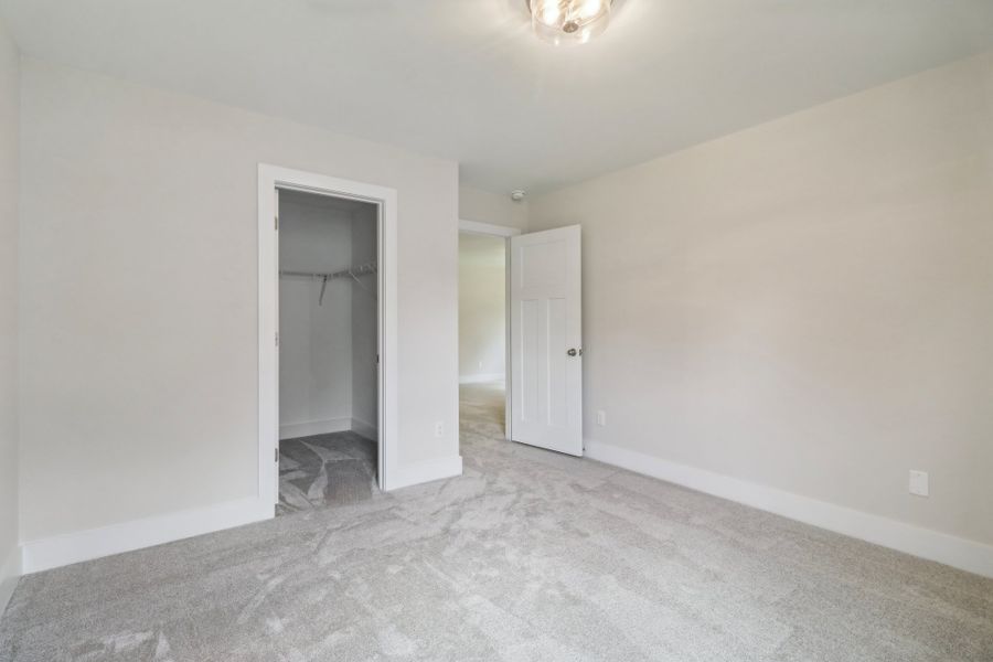 Representative unfurnished interior of a home built from the Collin II by Great Southern Homes in Cross Creek Golf Club, Seneca (Image 34). Representative unfurnished interior of a home built from the Collin II by Great Southern Homes in Cross Creek Golf Club, Seneca (Image 34).