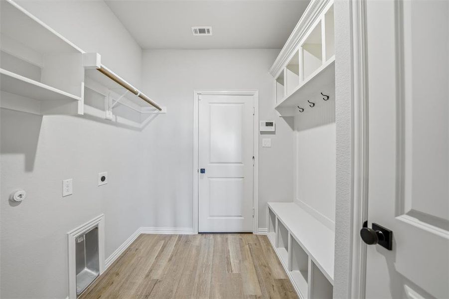 Spacious, unfurnished interior of a new home in Morningstar, Aledo (Image 18).