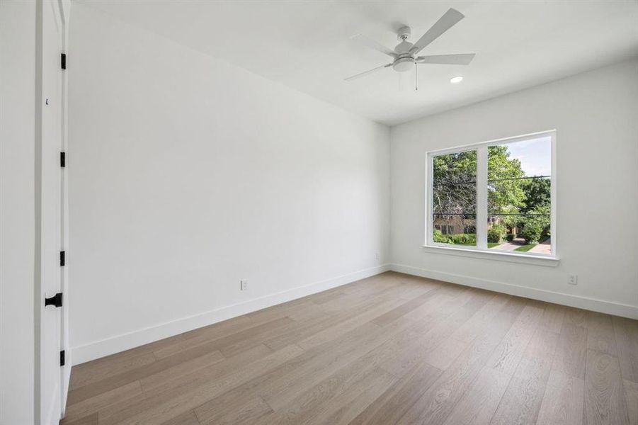 Spacious, unfurnished interior of a new home in , Dallas (Image 21).