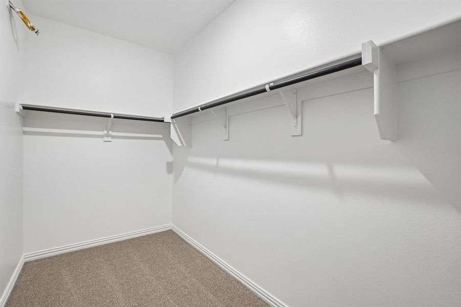 Spacious, unfurnished interior of a new home in Stella Hills, Denton (Image 31).