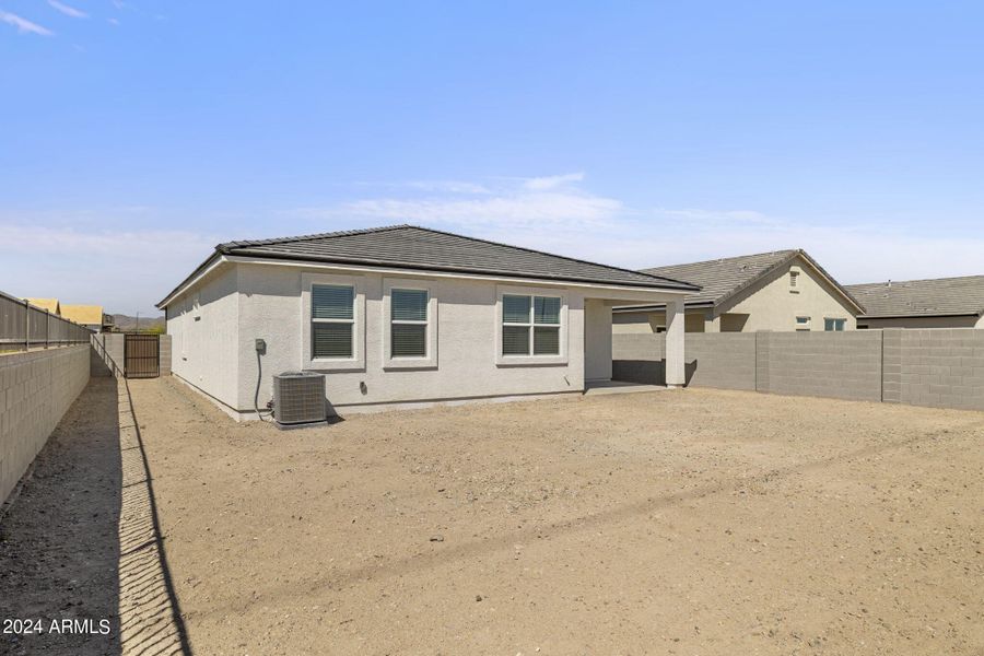 40-web-or-mls-23961-w-hopi-st-2006