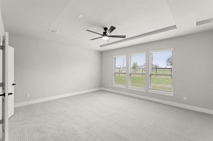 Spacious, unfurnished interior of a new home in Woodcreek, Fate (Image 13).