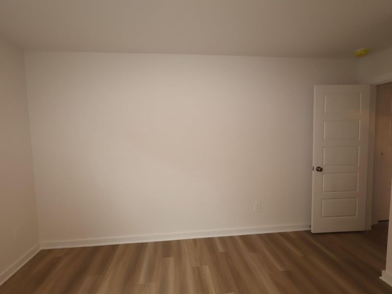 Spacious, unfurnished interior of a new home in Pinewood at Grand Texas, New Caney (Image 15).