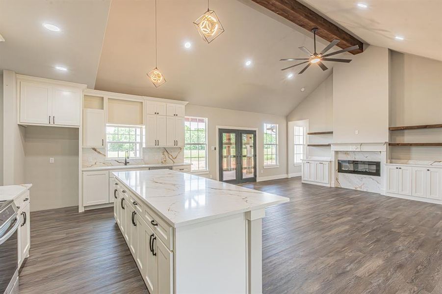 Furnished interior view inside a new home in , Alvarado (Image 11).
