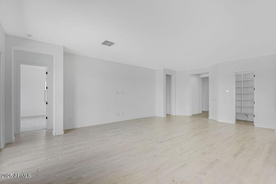 17837 W PASADENA - Ready Now!